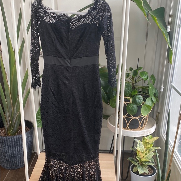 Black Long Sleeve Lace Detail Gown - Picture 9 of 11